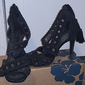 Suede Heels size 6